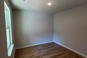 218 Hamilton St, Easley, SC 29640 - Photo 2