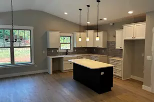 109 Powell Ct, Easley, SC 29640 - Photo 4