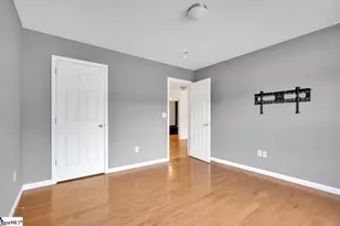 100 Maximus Dr, Greer, SC 29651 - Photo 8