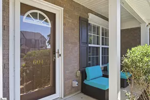 604 Graythorn Ln, Greenville, SC 29607 - Photo 2
