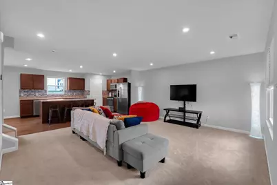 819 Throckmorton Court, Greenville, SC 29605 - Photo 2