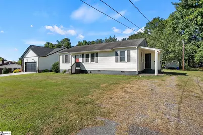 109 Meeks Drive, Belton, SC 29627 - Photo 2