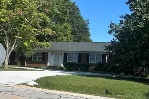 129 Sunset Dr, Mauldin, SC 29662 - Photo 4
