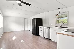 180 Hall Rd, Gaffney, SC 29340 - Photo 10