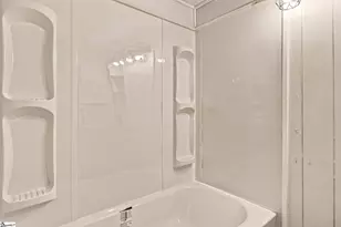 180 Hall Rd, Gaffney, SC 29340 - Photo 18
