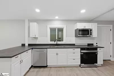 320 Langston Drive, Greenville, SC 29617 - Photo 10