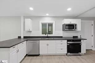 320 Langston Dr, Greenville, SC 29617 - Photo 10
