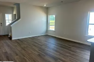 131 Edgewood Farms Ct, Easley, SC 29640 - Photo 2