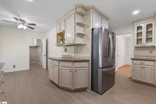 114 Gail Dr, Mauldin, SC 29662 - Photo 8