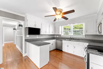 215 Legrand Boulevard, Greenville, SC 29607 - Photo 10