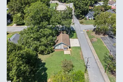 201 Beattie Street, Simpsonville, SC 29681 - Photo 10