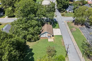201 Beattie St, Simpsonville, SC 29681 - Photo 10