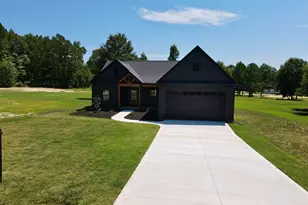 408 Edgewood Dr, Belton, SC 29627 - Photo 2