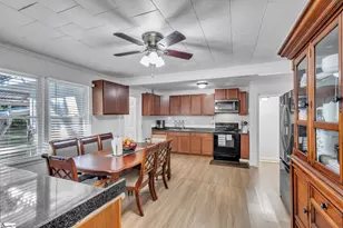 121 Fox Dr, Spartanburg, SC 29302 - Photo 8