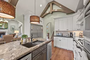 819 E Heathland Dr, Inman, SC 29349 - Photo 8