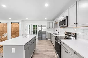 34 Pleasantdale Cir, Greenville, SC 29607 - Photo 6
