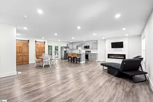 34 Pleasantdale Cir, Greenville, SC 29607 - Photo 8