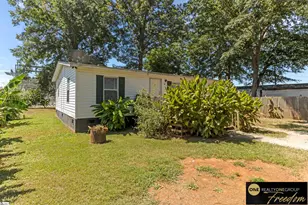 102 Chad Dr, Ninety Six, SC 29666 - Photo 2