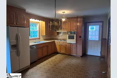 110 Avon Drive, Taylors, SC 29687 - Photo 6