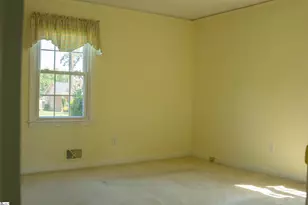 110 Avon Dr, Taylors, SC 29687 - Photo 12
