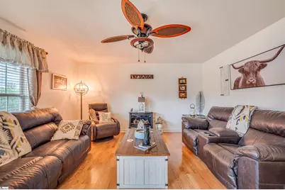 202 Shady Pines Way, Fountain Inn, SC 29644 - Photo 8