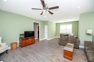 303 Saluda St, Belton, SC 29627 - Photo 4