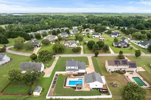 209 Legacy Farm Dr, Fountain Inn, SC 29644 - Photo 34