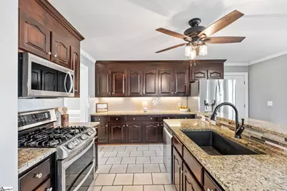 209 Legacy Farm Drive, Fountain Inn, SC 29644 - Photo 10