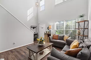 817 Weybourne Dr, Greer, SC 29650 - Photo 2