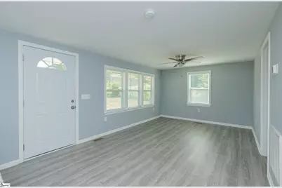 300 Cedar Springs Road, Spartanburg, SC 29302 - Photo 4