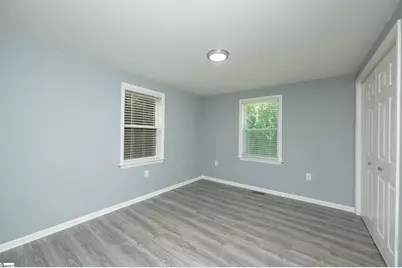 300 Cedar Springs Road, Spartanburg, SC 29302 - Photo 20