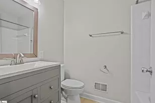 706 W Lee Rd, Taylors, SC 29687 - Photo 22