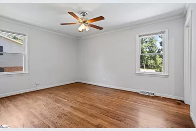 706 W Lee Road, Taylors, SC 29687 - Photo 16