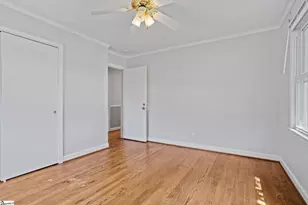 706 W Lee Rd, Taylors, SC 29687 - Photo 24