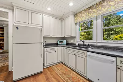 520 Esseola Street, Saluda, NC 28773 - Photo 10