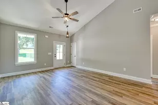 366 E Boundary Dr, Spartanburg, SC 29303 - Photo 6
