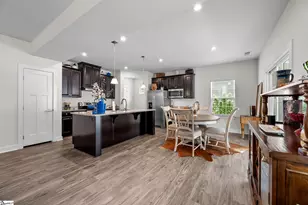 9 Wiltshire Cir, Easley, SC 29642 - Photo 14