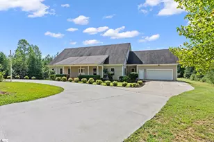 397 Lindsey Lake Rd, Travelers Rest, SC 29690 - Photo 2