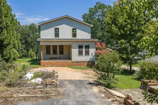 128 S Howard Ave, Landrum, SC 29356 - Photo 18