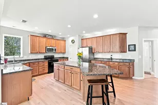 8 Green Bank Ln, Simpsonville, SC 29681 - Photo 16