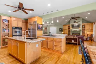 610 Plumley Summit Rd, Landrum, SC 29356 - Photo 8