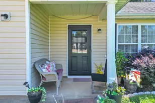2004 Small Meadows Ct, Fountain Inn, SC 29644 - Photo 4