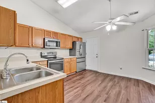 313 Garfield Ln, Simpsonville, SC 29681 - Photo 14