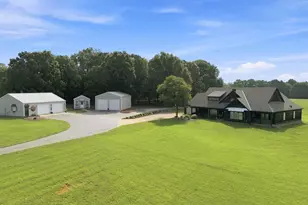 205 Clement Rd, Chesnee, SC 29323 - Photo 2