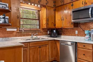 1020 Woodburn Rd, Spartanburg, SC 29302 - Photo 10