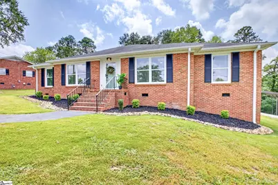 110 Churchill Avenue, Greer, SC 29651 - Photo 1