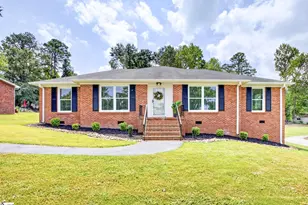 110 Churchill Ave, Greer, SC 29651 - Photo 4