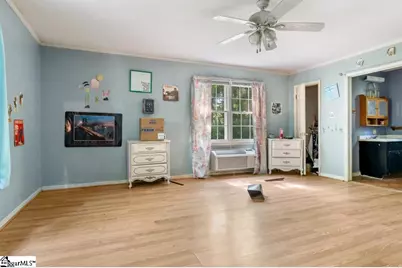 204 W Farley Avenue, Laurens, SC 29360 - Photo 18