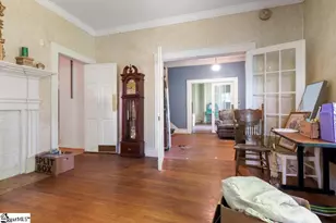 204 W Farley Ave, Laurens, SC 29360 - Photo 8