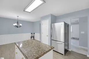 22 Crossview Dr, Simpsonville, SC 29680 - Photo 6